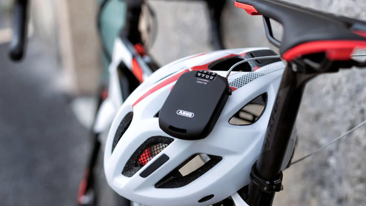 Helmets Store -Helmets Store z6349193866284 305a2f898784b2e960f4c64534fcb750